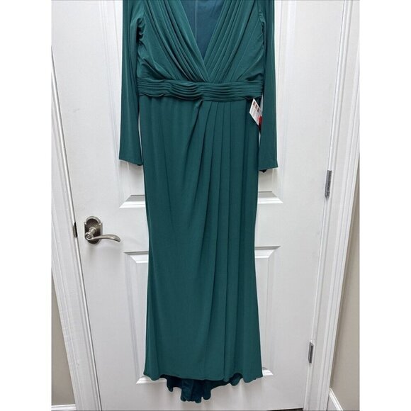 Mac Duggal Size 12 Green 26554 Long Sleeve Wrap Jersey Slit Gown Dress New - Picture 7 of 14